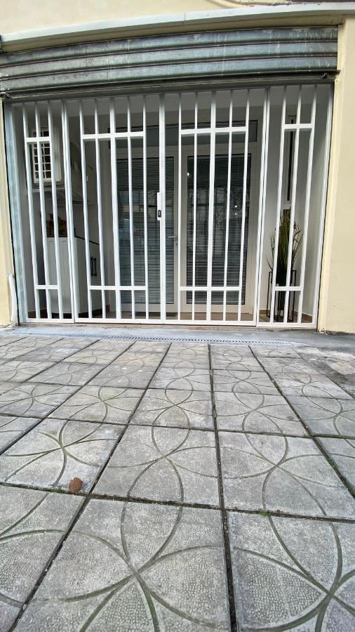 Kosta'S Home Tirana Exterior foto